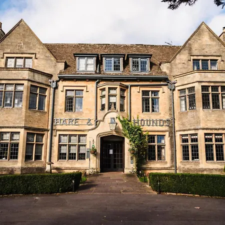 The Hare & Hounds Hotel-2