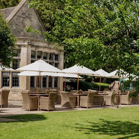 The Hare & Hounds Hotel-3