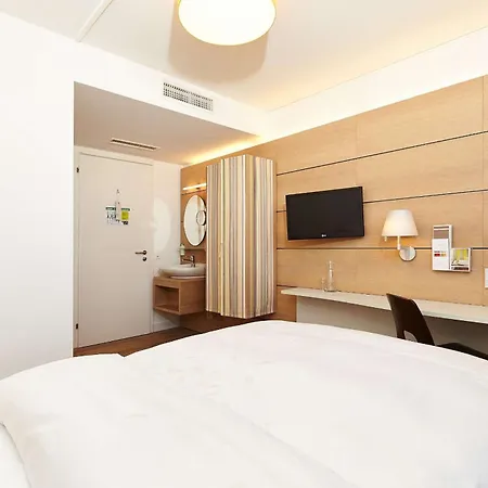 Steinenschanze Charming City & Garden Hotel-3
