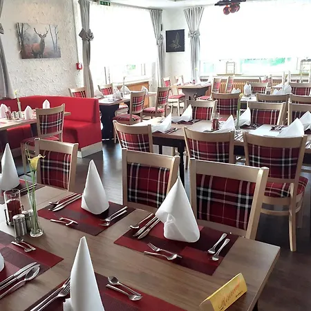 Land-gut-Hotel Zum alten Forsthaus-3