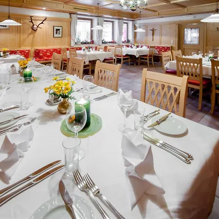 Landhotel Tirolerhof-3