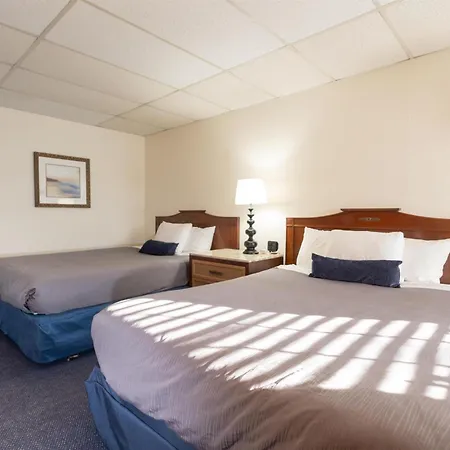 Fireside Inn And Suites Bangor-2
