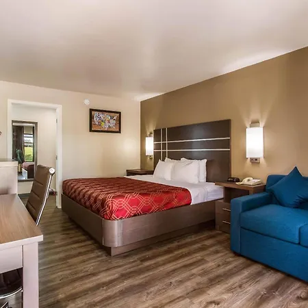 Econo Lodge Inn & Suites Murfreesboro Shopping District-3