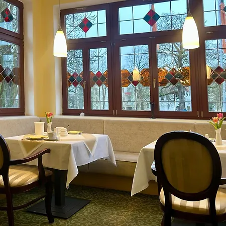 Hotel am Kurpark-3