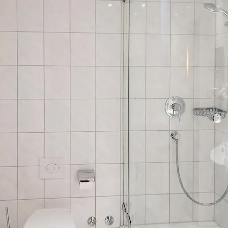 Garner Hotel Hamburg - Wandsbek Marktplatz by IHG-3