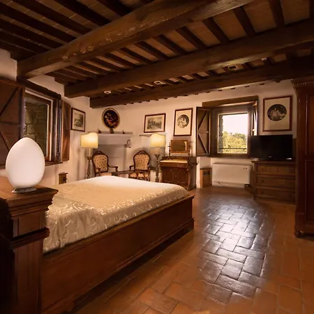Castello Di Petroia Dimora D'Epoca-3