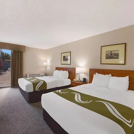 Quality Inn & Suites Canon City-3