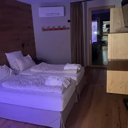Hotel Henriette-3