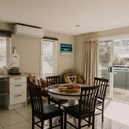 Saltwater Villas - Pet Friendly Accommodation-2