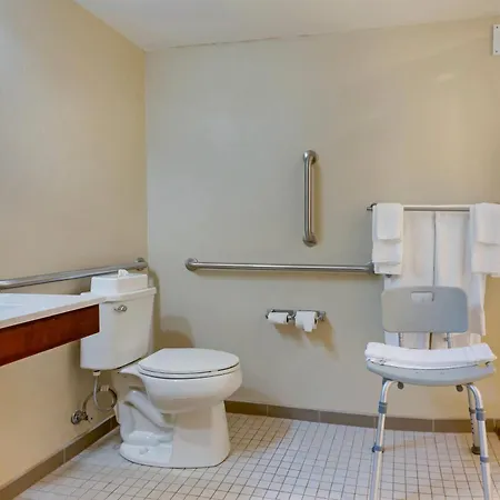 Comfort Inn & Suites Wilkes Barre - Arena-2