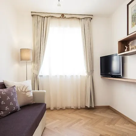Romantik Hotel Jagdhof-2