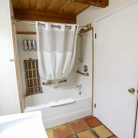 The Boulder Creek Lodge-2