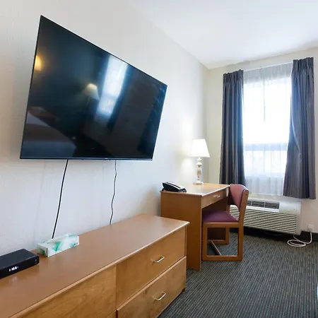 Lakeview Inns & Suites - Okotoks-2