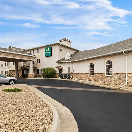 Quality Inn Near Monument Health Rapid City Hospital-3