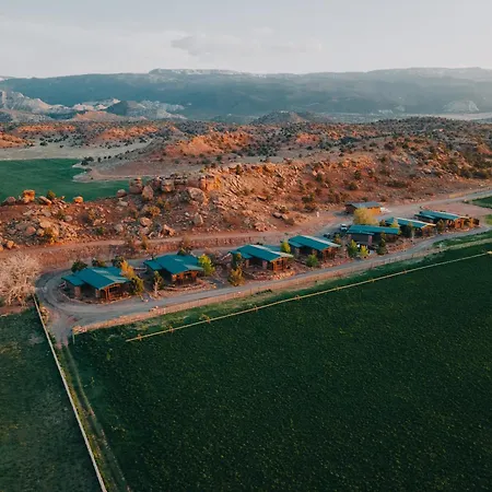 Cougar Ridge Resort-2