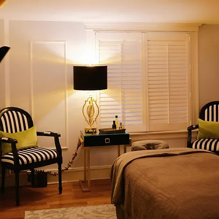 The Oxford Hotel-2