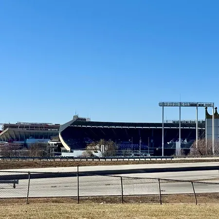 Hotel Lotus Kansas City Stadium-3