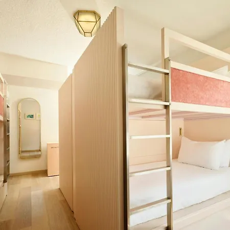 Found Hotels, Miami Beach, Series By Marriott-3