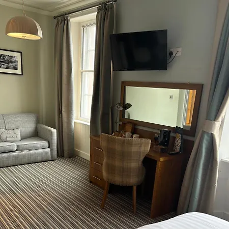 The Castle Tavern Pub & Guest Rooms-3