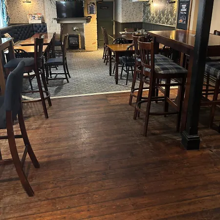 The Castle Tavern Pub & Guest Rooms-2