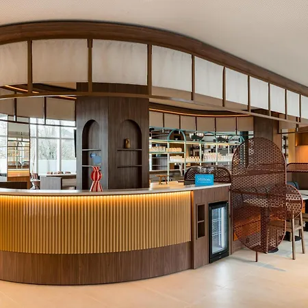 Hampton by Hilton Bordeaux Merignac Airport-3
