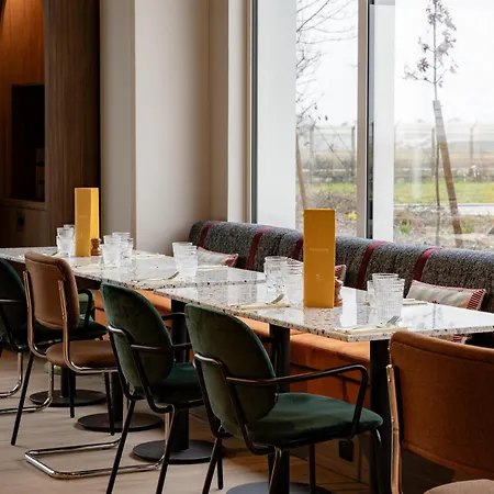 Hampton by Hilton Bordeaux Merignac Airport-2
