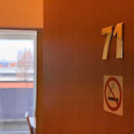 Hotel Wallis By Ans-3