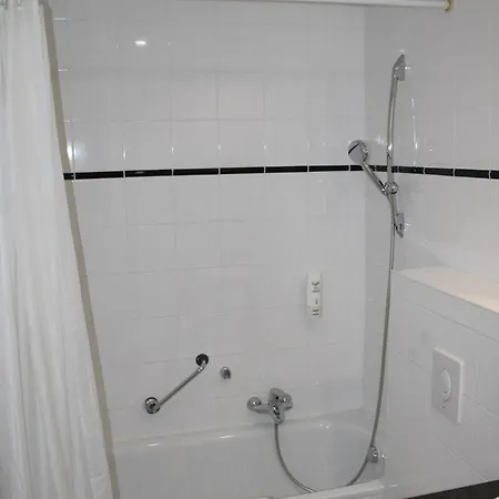 Theater Hotel-2