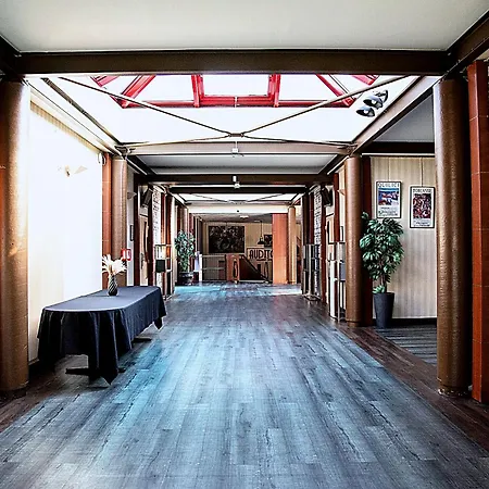 The Originals City, Hôtel Ascotel, Lille Est Grand Stade (Inter-Hotel)-3