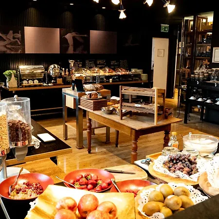 Schwanen Boutique Hotel & Restaurant Metzingen-3