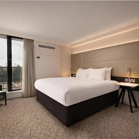 Hilton Birmingham Metropole Hotel-3