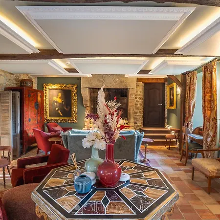 Manoir Des Douets Fleuris-3
