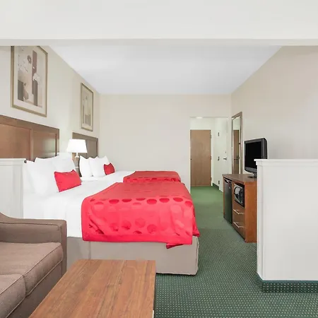 Ramada By Wyndham Denver International Airport-2