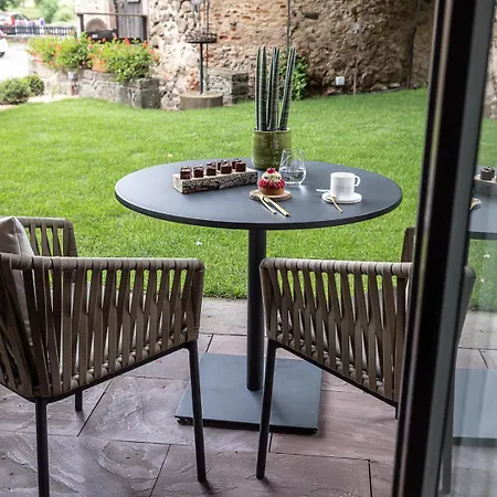 Relais Et Chateaux Le Chambard-3