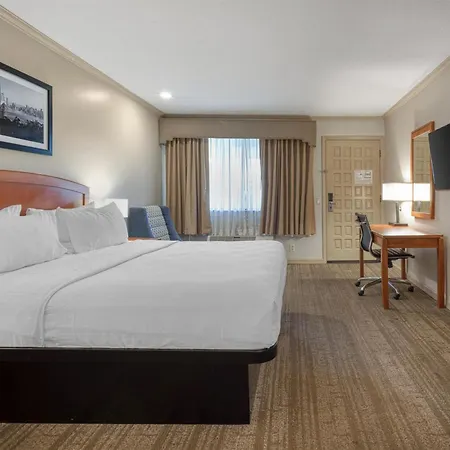 Surestay Plus Hotel By Best Western Mountain View-3