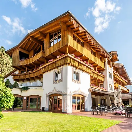 Sporthotel Cristall-3