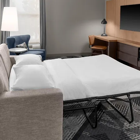 Doubletree By Hilton Dayton Fairborn-2