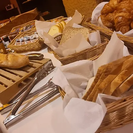Hotel Le Lons-2