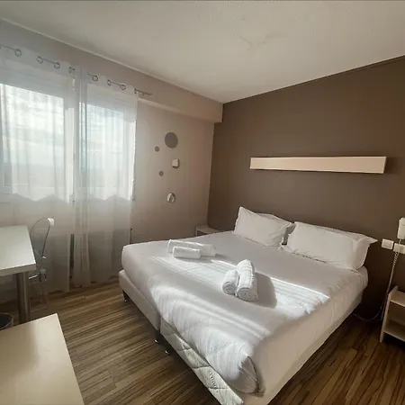 Hotel Auberge de la Bruyere-3