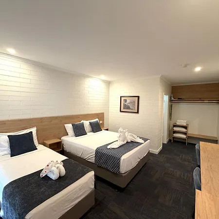Katherine Motel-2