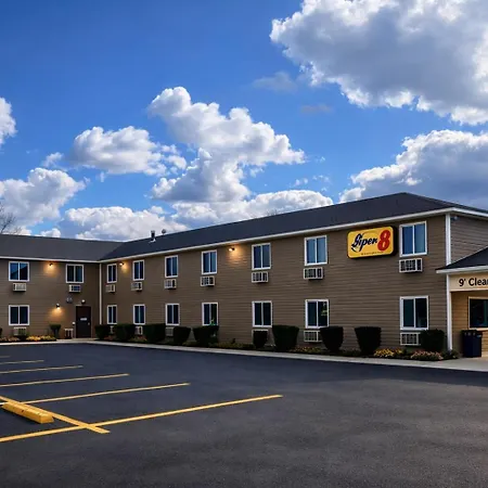 Super 8 By Wyndham Lewiston-2