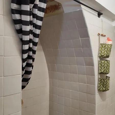 White Suite B&B-2