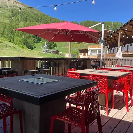 Hotel Chalet Sainte-Anne-3