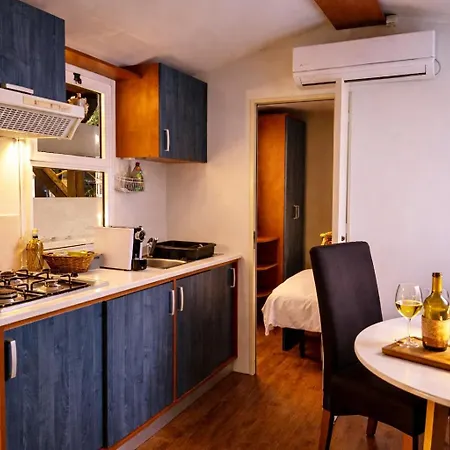 Boutique Mobile Homes Ulikarovinj (Adults Only)-3