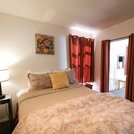 Jonquil Motel-2