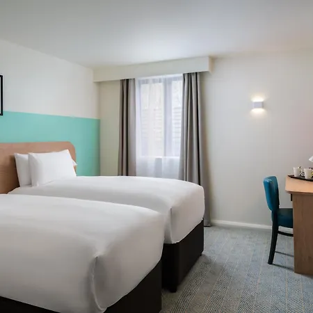 Garner Hotel Lincoln By Ihg-3