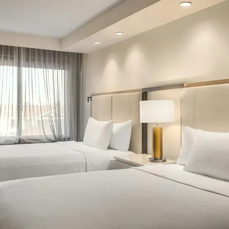Springhill Suites Fresno-3