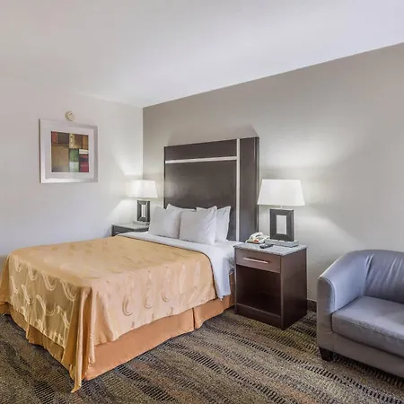 Quality Inn & Suites Conference Center Thomasville-3