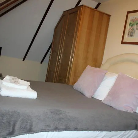 The Trooper Inn-2