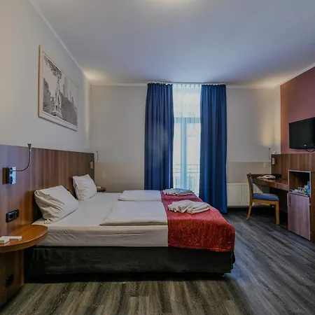 Ramada By Wyndham Frankfurt Central Station-2